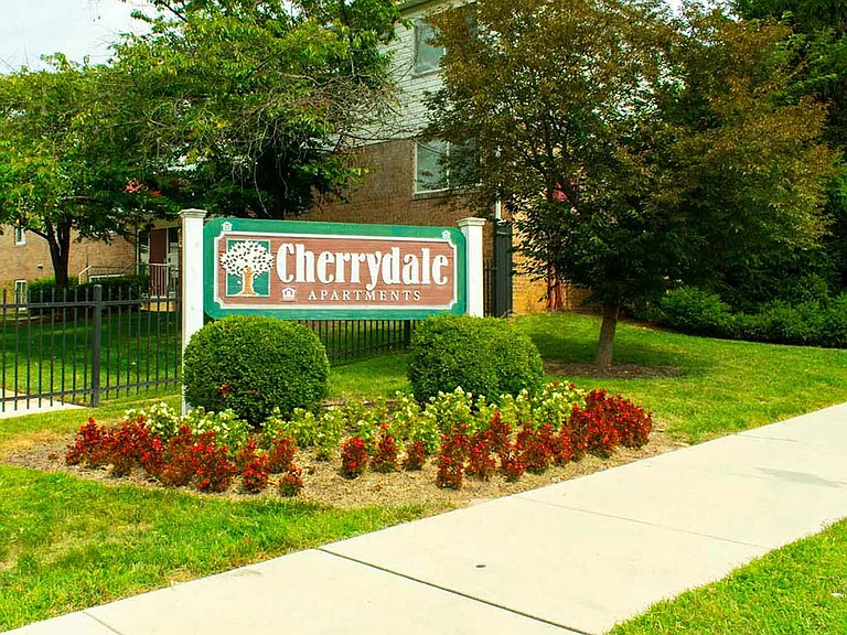 Cherrydale Apartments — Photo 32