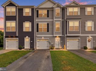 521 Charles Ave, Hanover, PA 17331