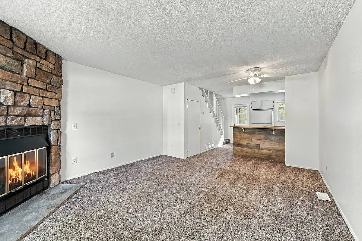 1601 S Idalia Circle E in Aurora, CO 80017 — Photo 3