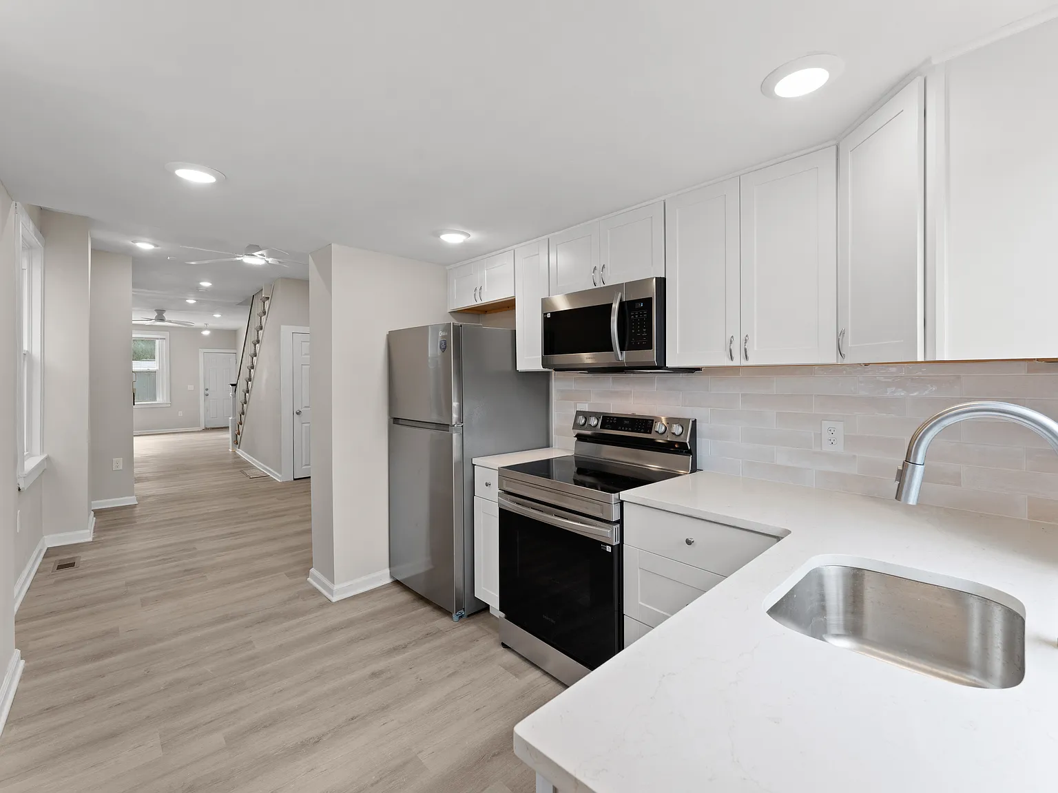 3 bed, 1174 sqft, $1,625 — Photo 1