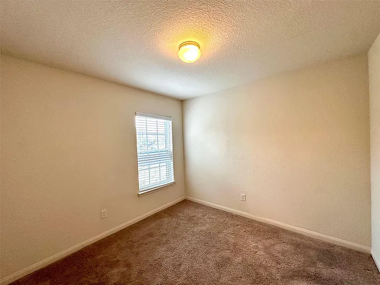 1469 Breanna Ln — Photo 9