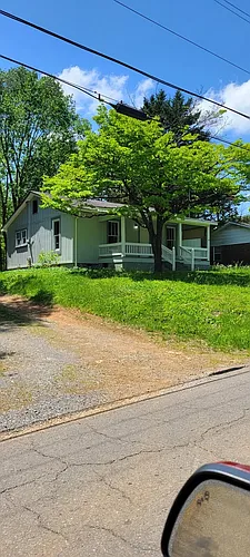 912 18th St SE Photo 1