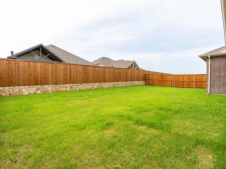 1532 Bushman Ln — Photo 33