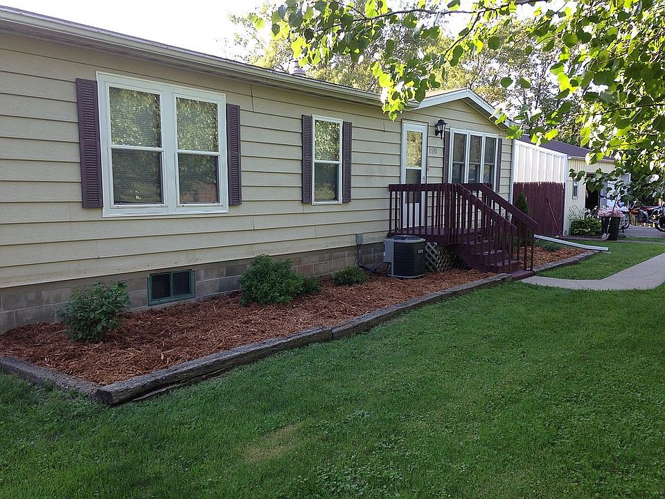 2nd image of 11530 108th Ave