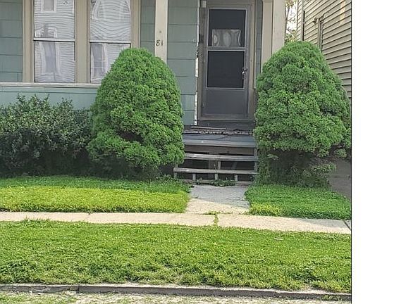 3rd image of 81 Thompson St