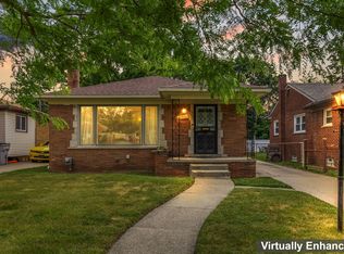 21900 Ridgedale St, Oak Park, MI 48237