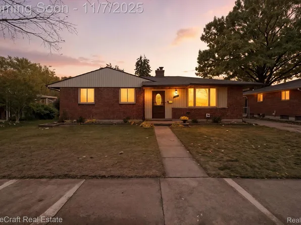 33945 Sequoia St, Westland, MI 48185