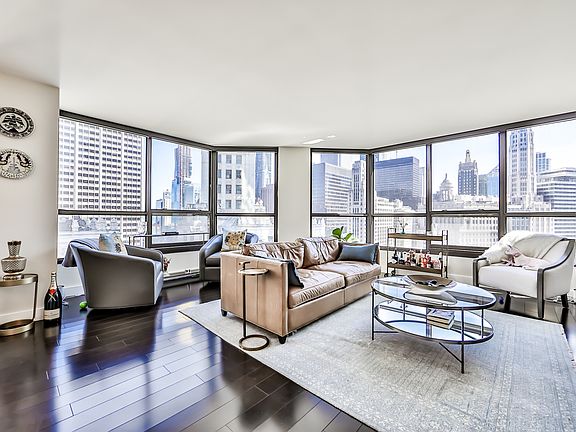 3rd image of 405 N Wabash Ave Unit 2311