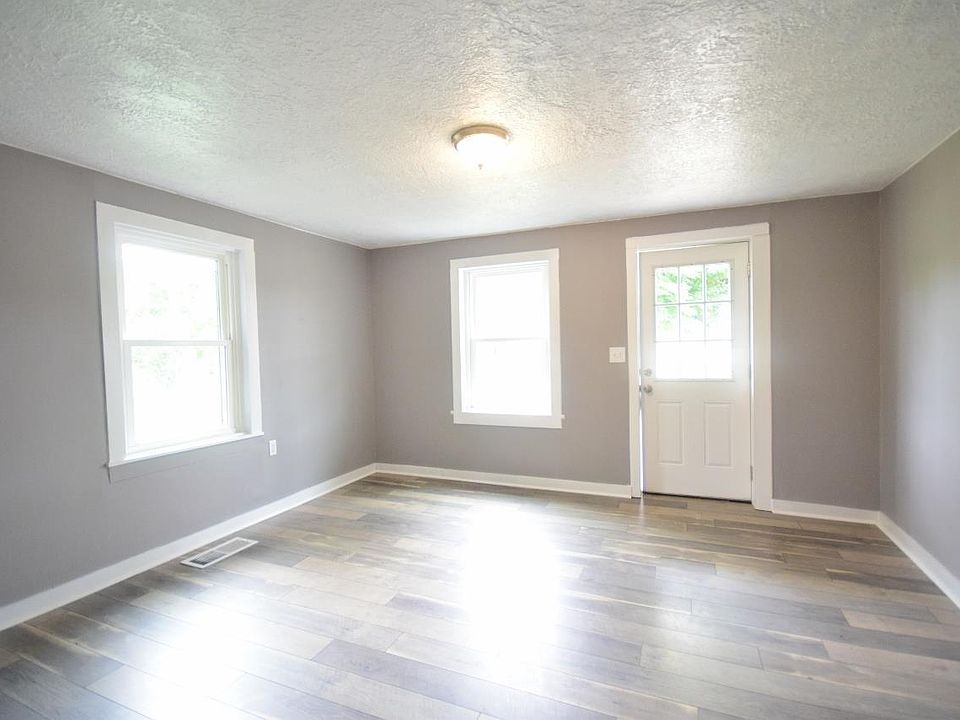1st image of 604-606 S Highland Ave