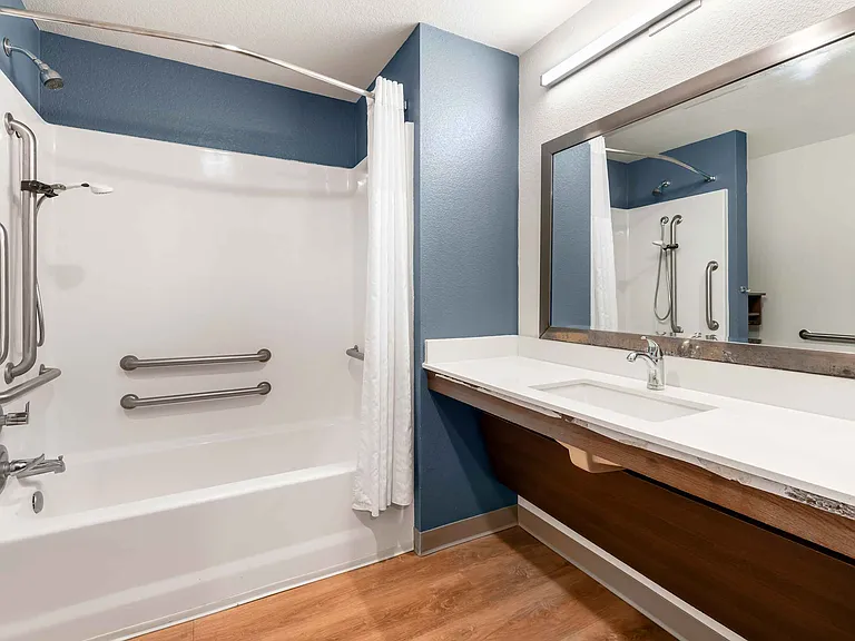 Studio Suite - 2 Queen Beds