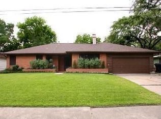 8714 Bevlyn Dr, Houston, TX 77025