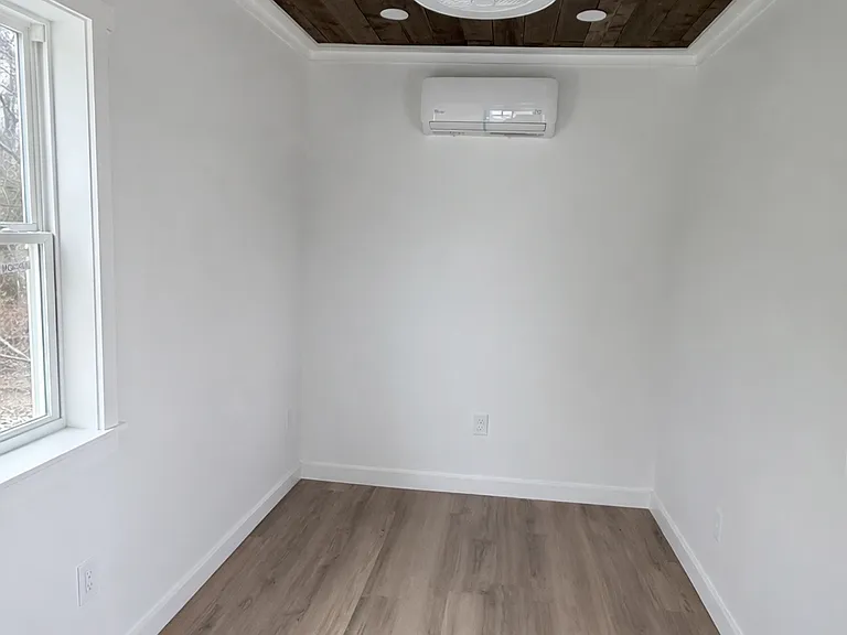 2433B Live Oak Rd — Photo 5