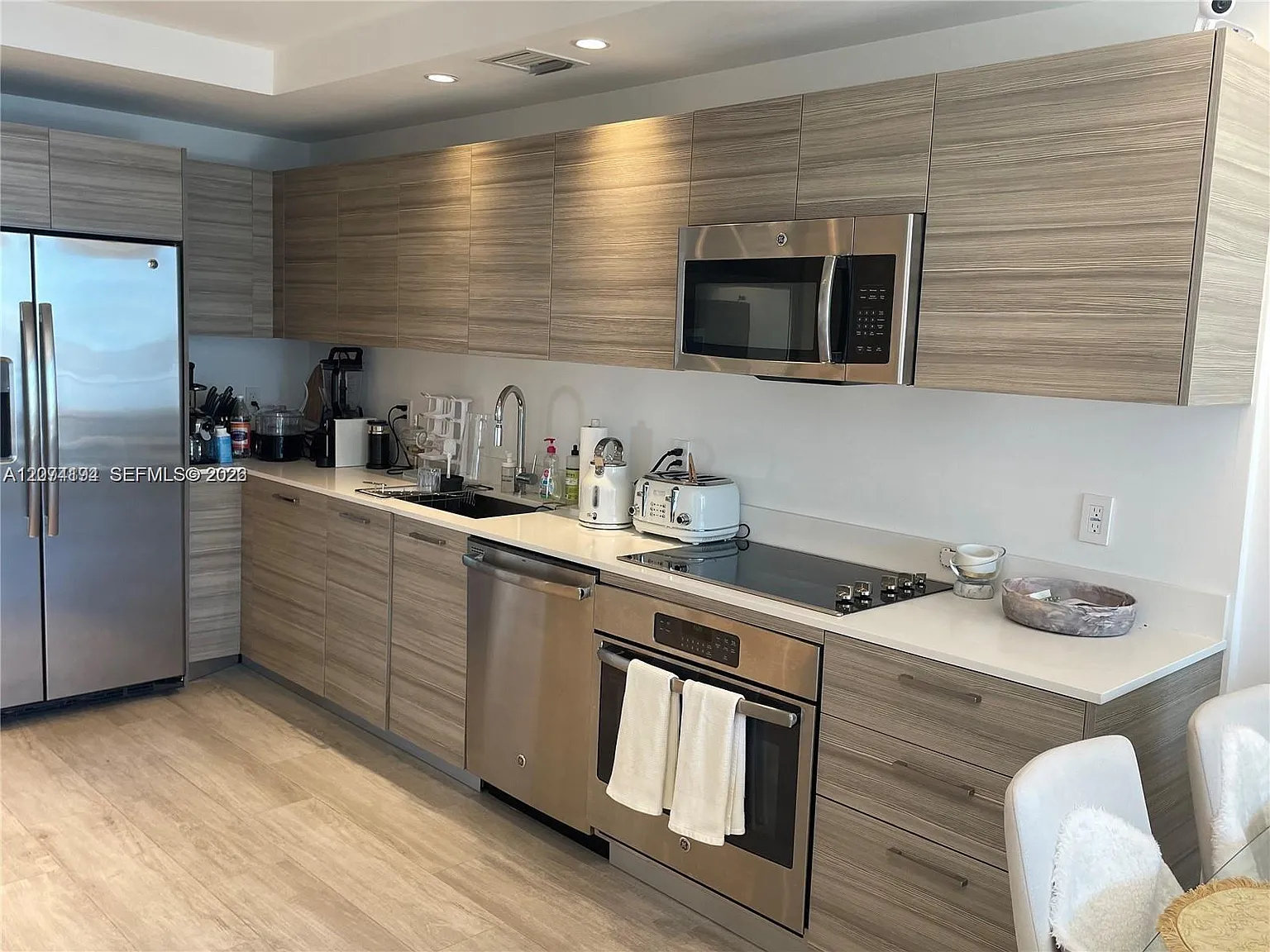 3401 Midtown Condo — Photo 2