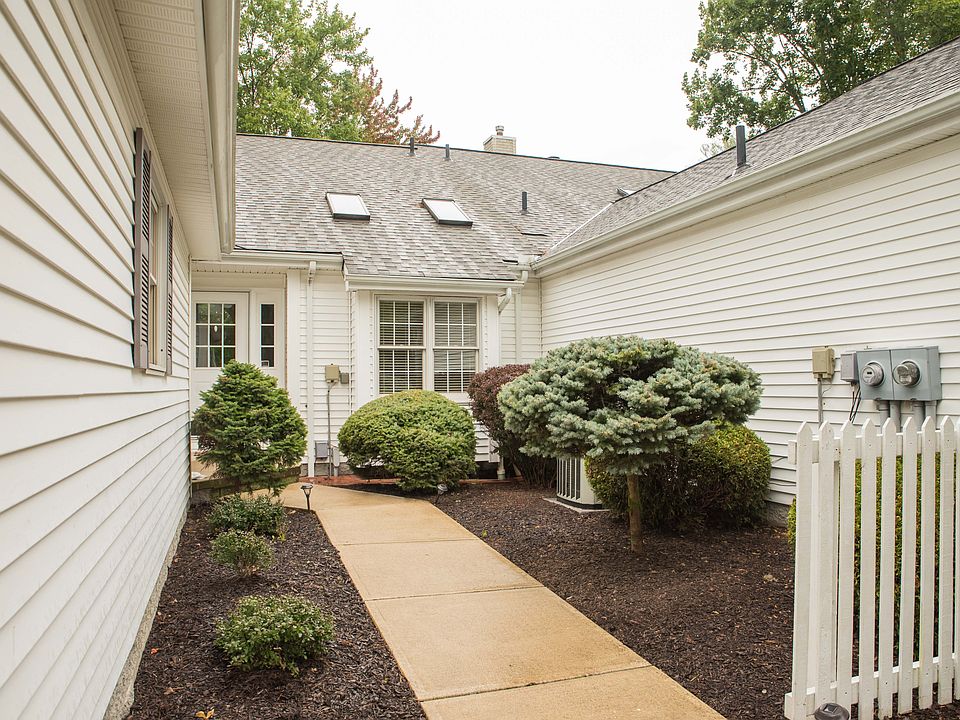 695 Grand View Ln, Aurora, OH 44202 Zillow