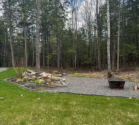 4th image of 1068 Lakins Road