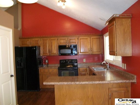 5th image of 3220 Tammy St