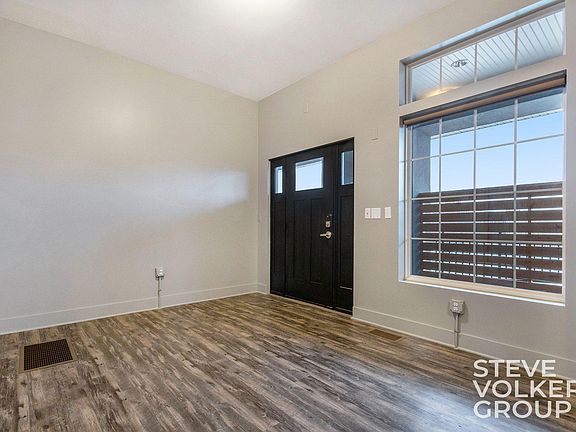 5th image of 600 7th St NW Unit 303