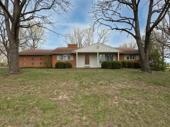 16921 Crestview Dr, Grover, MO 63040