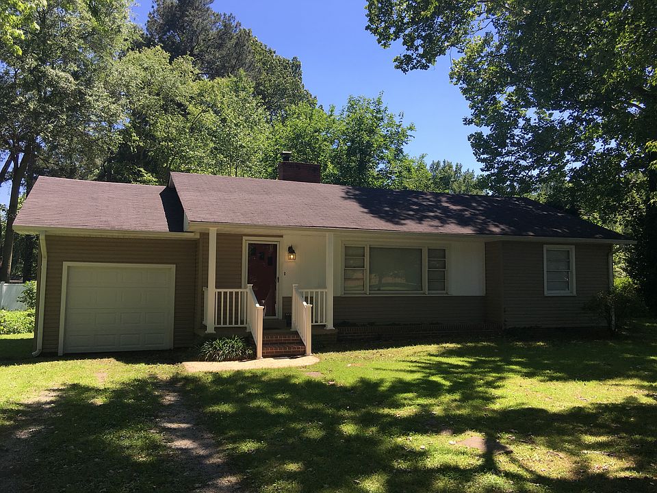 2nd image of 108 Sunset Cir