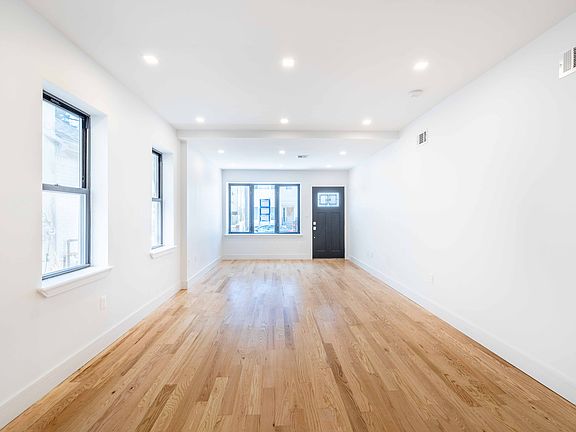 4th image of 1335 E 14th St #1GR