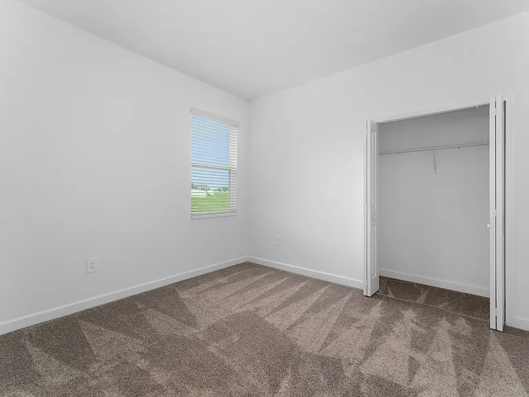 276 Taft Dr #B — Photo 7