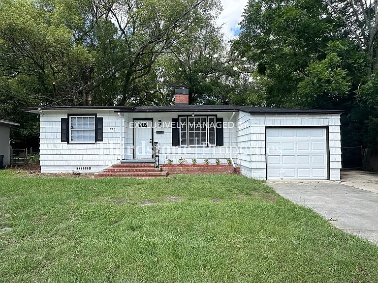 1216 Glen Laura Rd — Photo 1
