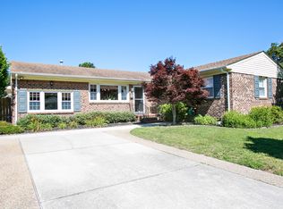 821 Ray Pl, Virginia Beach, VA 23454