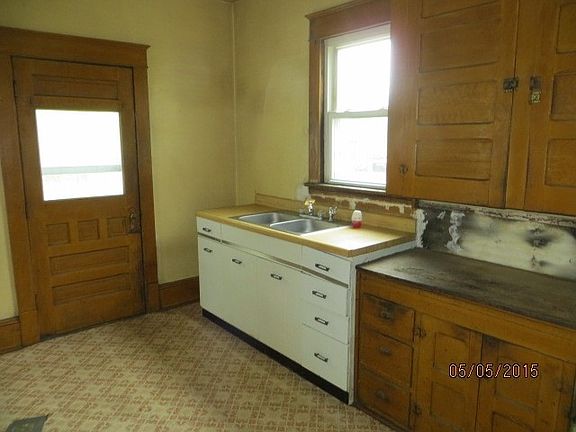 2nd image of 503 E Clark St