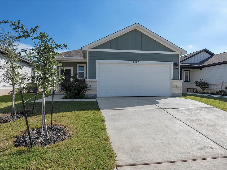 1212 Wild Leaf Way