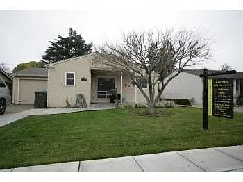 2398 Cherry Ave photo 1