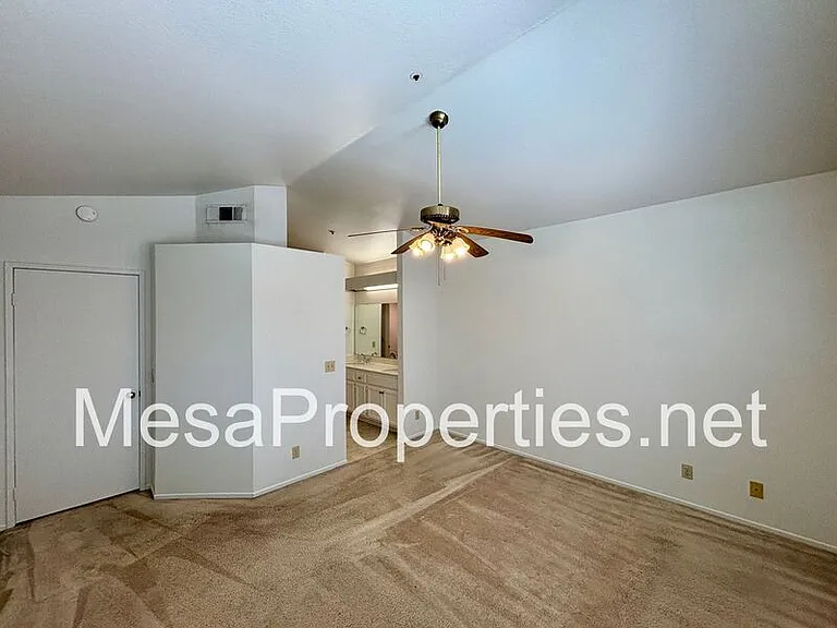 14925 Dandelion Ct — Photo 10