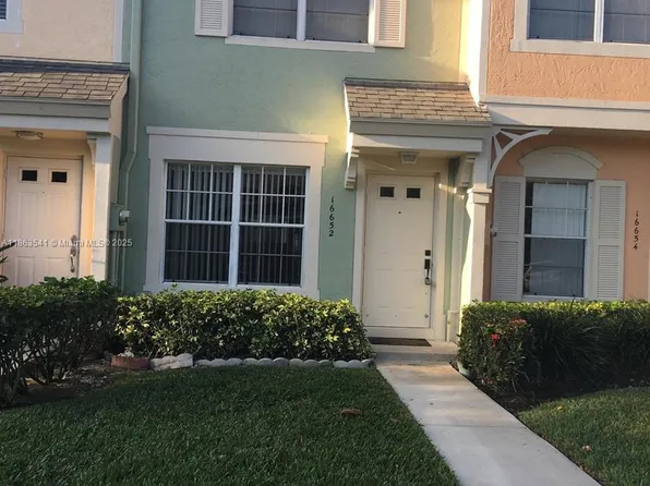 16652 Hemingway Dr, Weston, FL