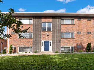 Newly Remodeled Apartments for Rent in Maplewood, Saint Louis, MO 63143