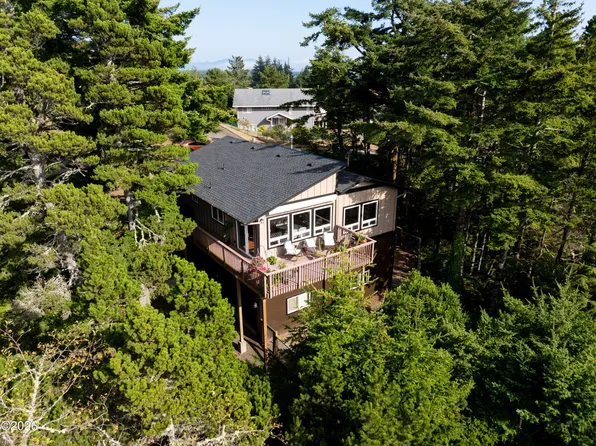 4995 Grand Ave, Oceanside, OR 97134