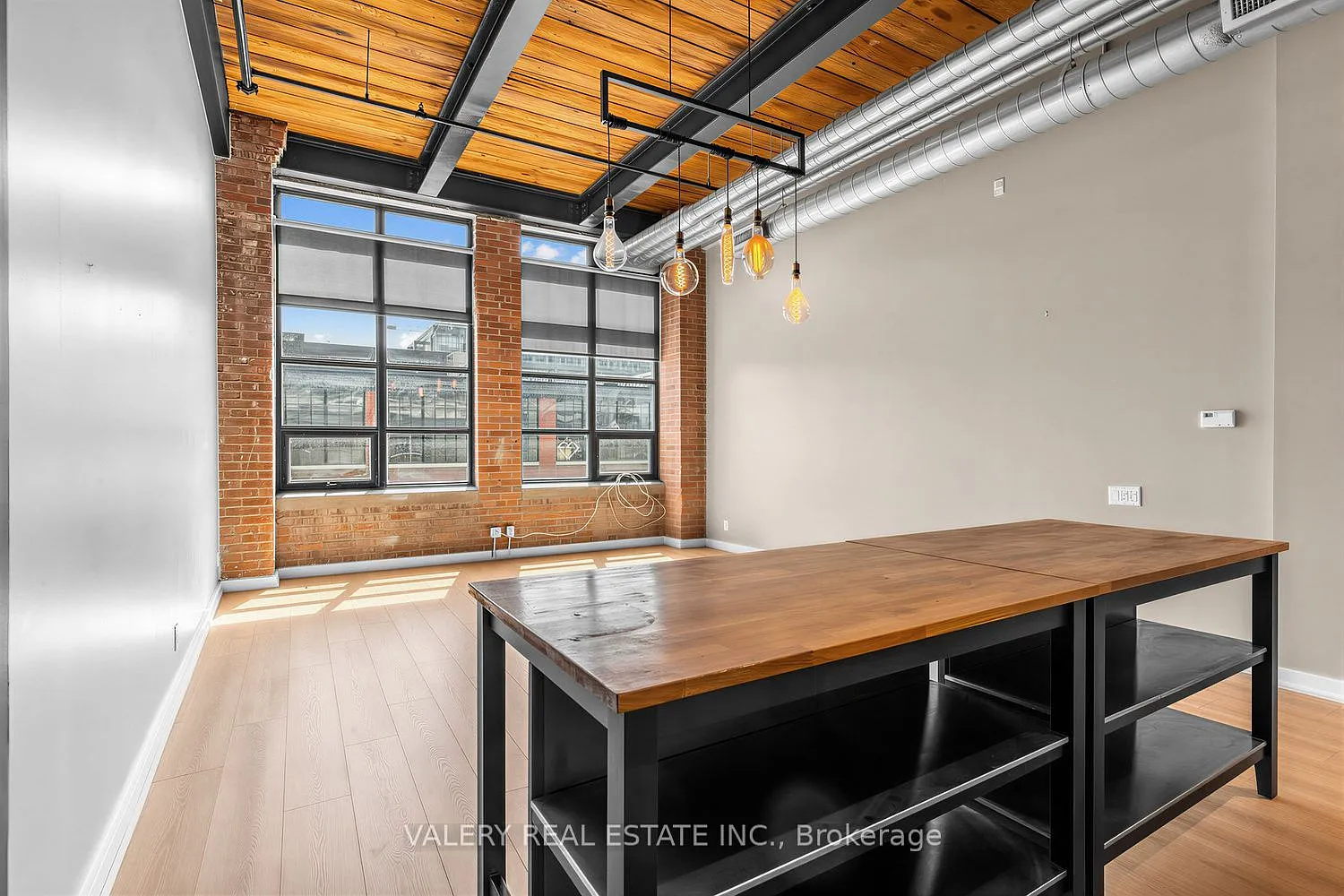 1 bed, $2,995 — Photo 3