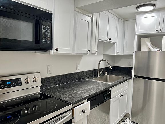 5th image of 2627 J St Suite 100