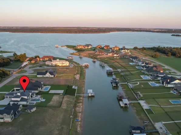 1532 Laguna Bay N, Azle, TX 76020