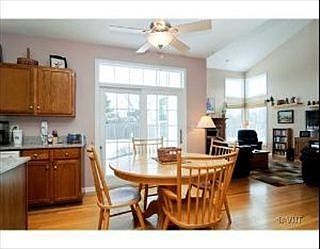 5th image of 391 Banbury Ln