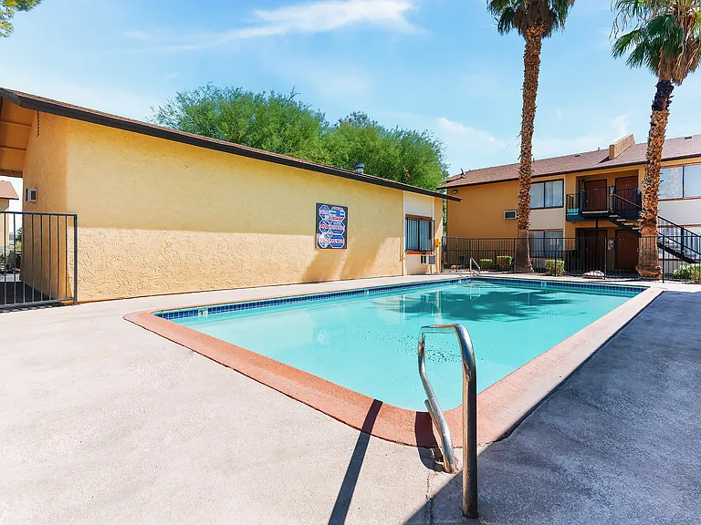 Rancho Alvarado — Photo 22