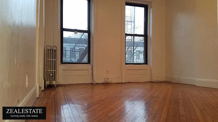 Rented by ZealEstate Group Inc | media 31