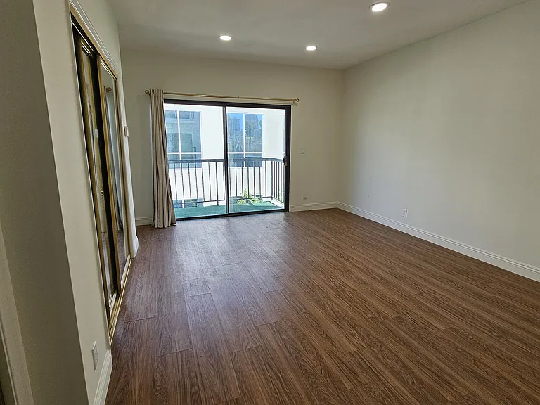 10620 Eastborne Ave #202 — Photo 13