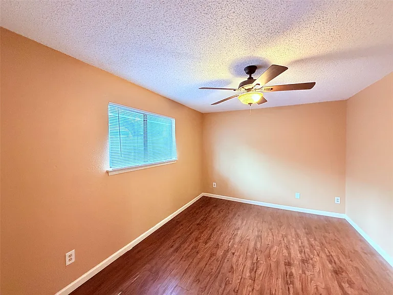 6503 Columbia Oaks Ct #A — Photo 17