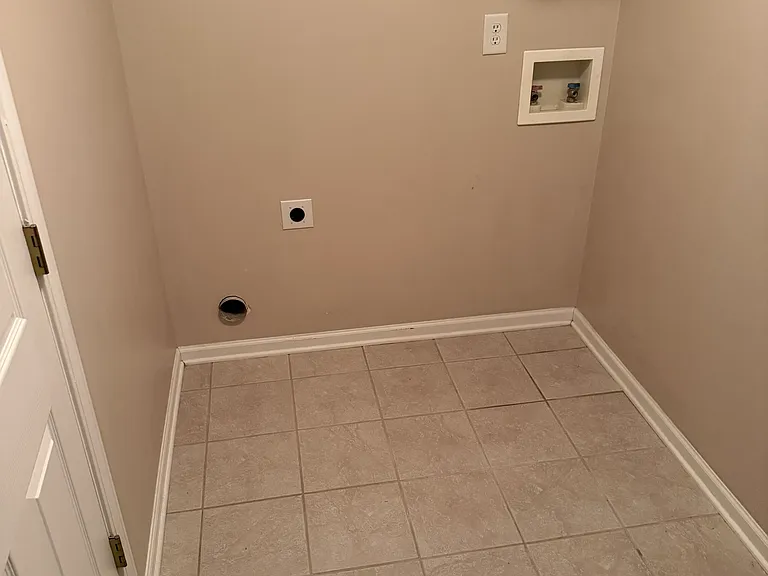 5711 Creek Bed Ln — Photo 8