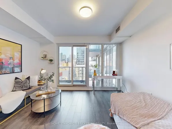 251 Jarvis St #1205, Toronto, ON M5B 0C3