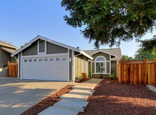 7048 Plume Way, Elk Grove, CA 95758