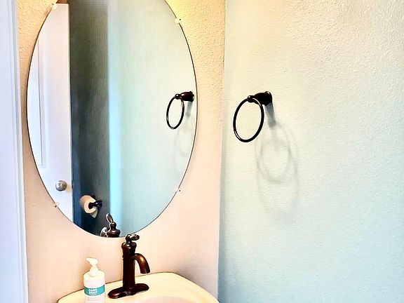 Powder room