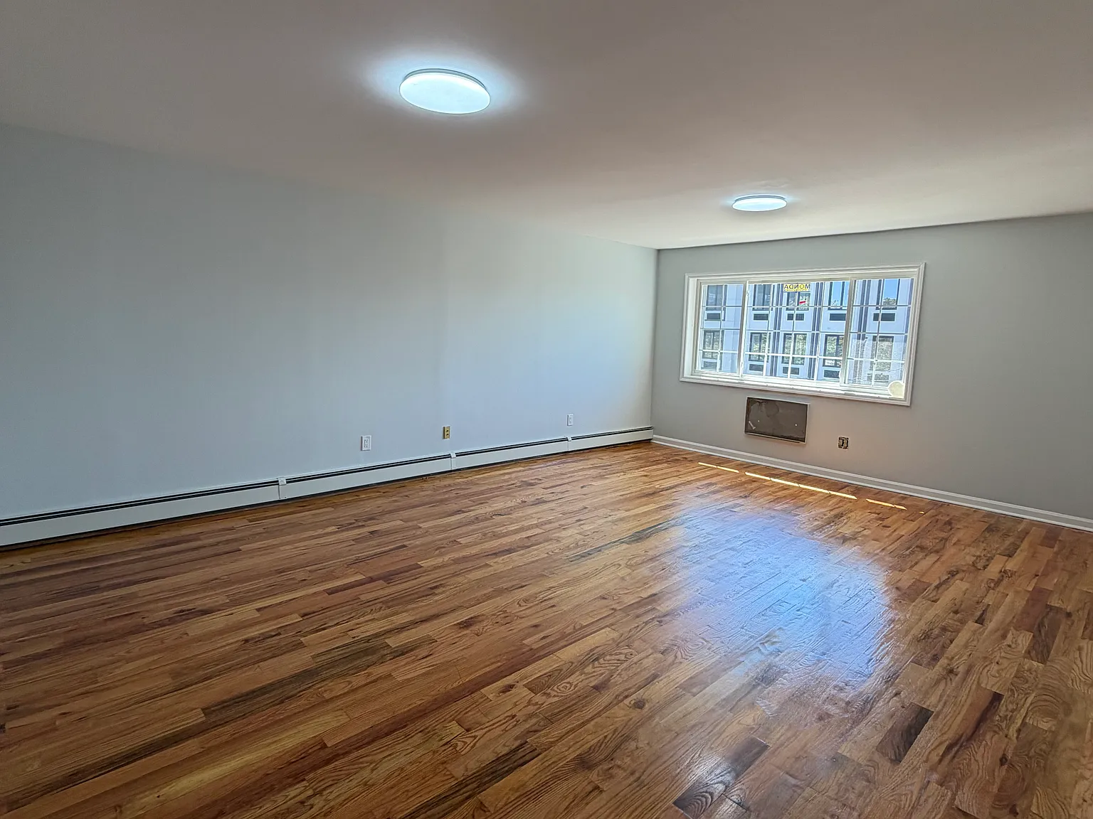 2-82 Watjean Court — Photo 4