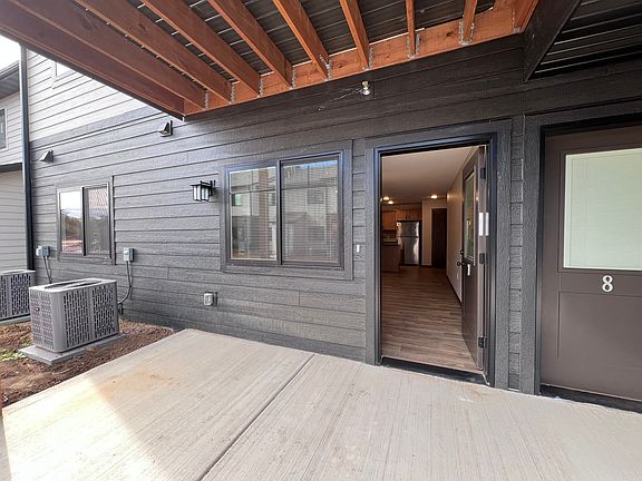 4th image of 4859 Woodland Park Dr #7