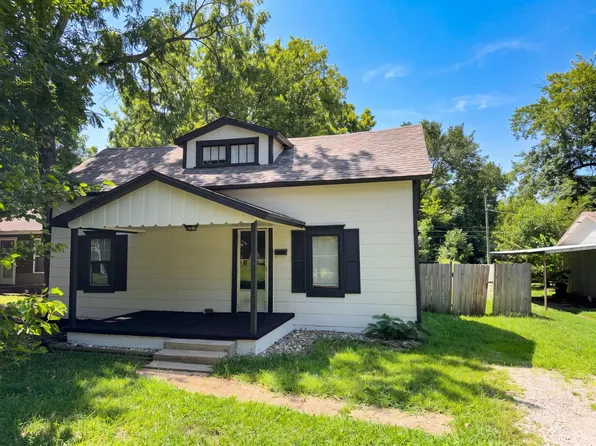 1446 E Whiteside Street, Springfield, MO 65804