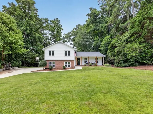 4205 Manor House Dr, Marietta, GA 30062